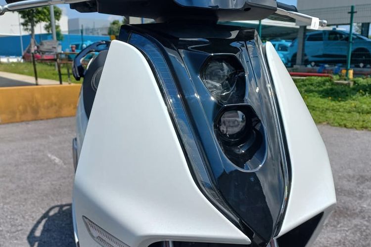 VinFast, motor listrik, Theon S, Hai Phong, Uji Coba VinFast Theon S: Motor Listrik Futuristik Masih Pakai Rantai