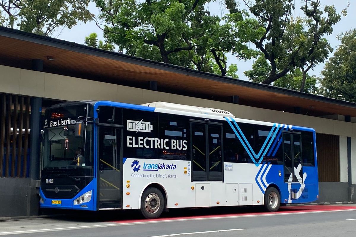 Transjakarta, Penumpang Transjakarta Boleh Buka Puasa Ramadhan dalam Bus Mulai 19 Februari 2026