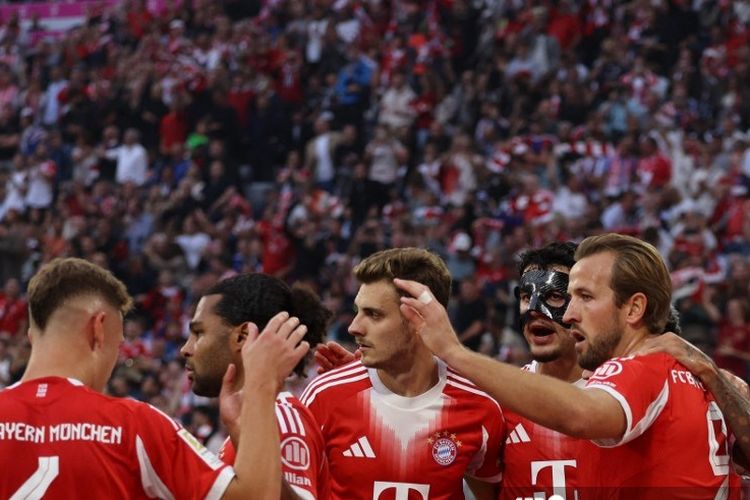 Bundesliga, Bayern, Hoffenheim, Luis Diaz, Bayern Muenchen, Bayern Muenchen Sikat Hoffenheim 5-1, Luis Diaz Ukir Hattrick