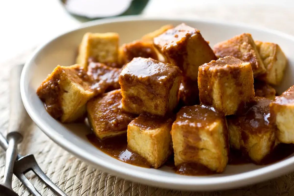 tahu, saus kacang, jahe, Resep Tahu Saus Kacang Jahe yang Gurih, Manis, dan Pedas