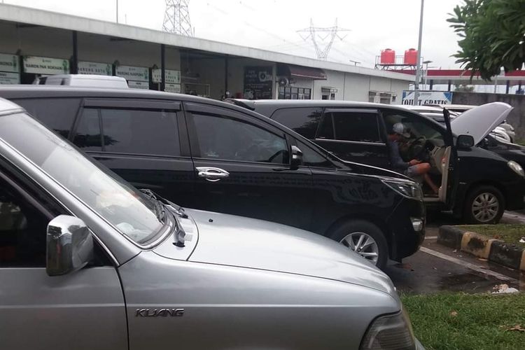 mobil bekas, mobil bekas tabrakan, Membeli mobil bekas, Tips Mudah Cek Mobil Bekas Pernah Kena Tabrak: Cukup Buka Kap Mesin