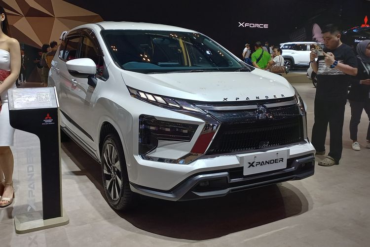 Hyundai Stargazer Cartenz, Gaikindo Indonesia International Auto Show, GIIAS, Mitsubishi Xpander, Daihatsu Xenia, Toyota Avanza, Spesifikasi Stargazer Cartenz, Suzuki Ertiga, GIIAS 2025, Stargazer Cartenz GIIAS 2025, Perbandingan Performa: Stargazer Cartenz, Xpander, Xenia, Avanza