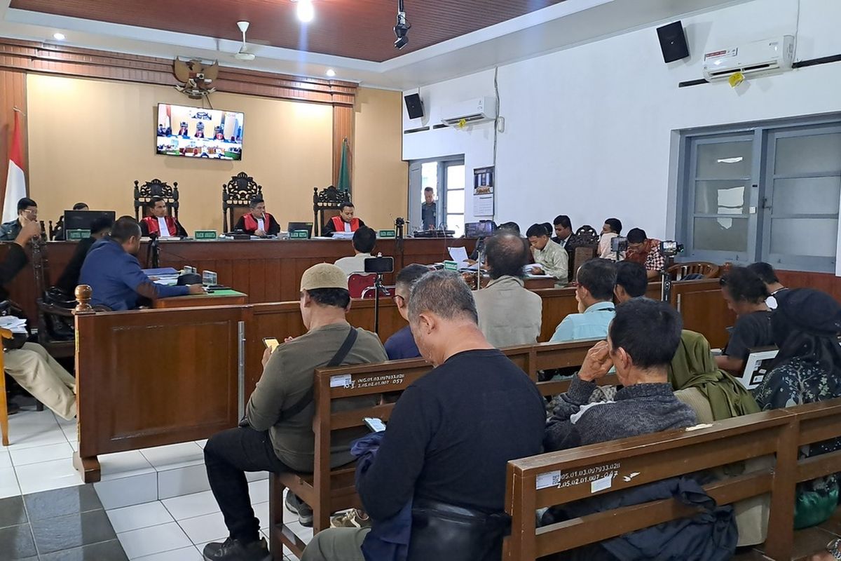 Jokowi, Mustoha Iskandar, Sidang Gugatan Ijazah Jokowi, Mustoha Iskandar, dan Kesaksiannya..., Kesaksian Mustoha Iskandar, Wisuda Jokowi, Profil Mustoha Iskandar, Isu mengenai ijazah Jokowi