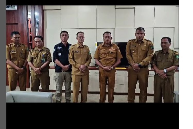 Prabumulih, Wali Kota Prabumulih, kepala sekolah SMPN 1 Prabumulih, wali kota prabumulih arlan, smpn 1 prabumulih, Wali Kota Prabumulih 2025, wali kota prabumulih copot kepsek, wali kota prabumulih dapat teguran, Kemendagri Pastikan Mutasi Kepala SMPN 1 Prabumulih oleh Wali Kota Arlan Tidak Sesuai Mekanisme, Sanksi Teguran Tertulis untuk Arlan, Pemeriksaan Intensif Kemendagri, Mutasi Dinilai Tidak Sesuai Aturan, Respons Wali Kota Arlan