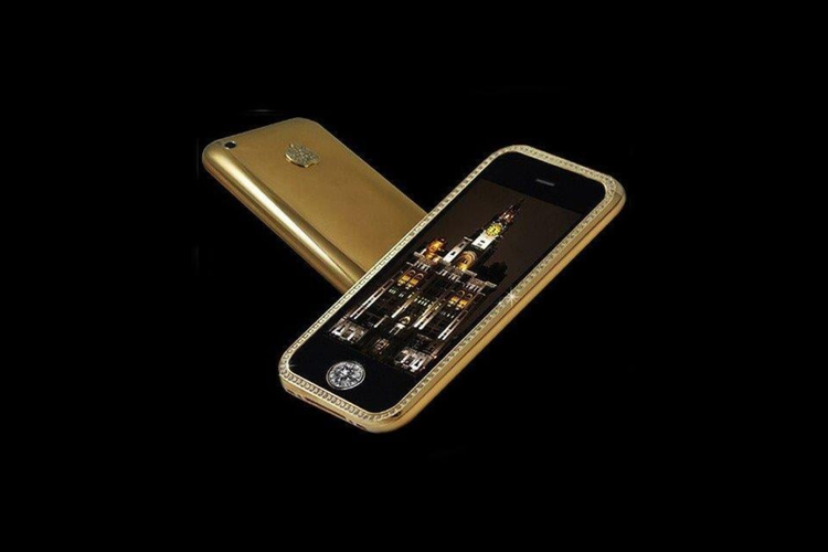 smartphone, 10 Smartphone Super Mahal yang Pernah Dijual, Falcon Supernova iPhone 6 Pink Diamond - Rp 810,82 miliar, iPhone 5 Black Diamond - Rp 250,77 miliar, iPhone 4S Elite Gold - Rp 157,15 miliar, iPhone 4 Diamond Rose - Rp 133,74 miliar, Goldstriker iPhone 3GS Supreme - Rp 53,50 miliar, iPhone 3G King’s Button - Rp 41,79 miliar, Diamond Crypto Smartphone - Rp 21,73 miliar, Goldvish Le Million - Rp 16,72 miliar, Gresso Luxor Las Vegas Jackpot - Rp 16,72 miliar, Goldvish Revolution - Rp 8,16 miliar
