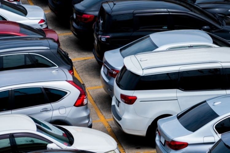 balik nama, STNK, BPKB, data kendaraan, Beli Mobil dan Motor Bekas Tidak Langsung Balik Nama, Apa Risikonya?