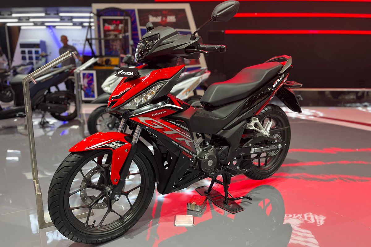 motor bebek, industri motor, pasar motor bebek honda, penjualan motor bebek, IMOS 2025, AHM Pamerkan Motor Bebek di IMOS 2025