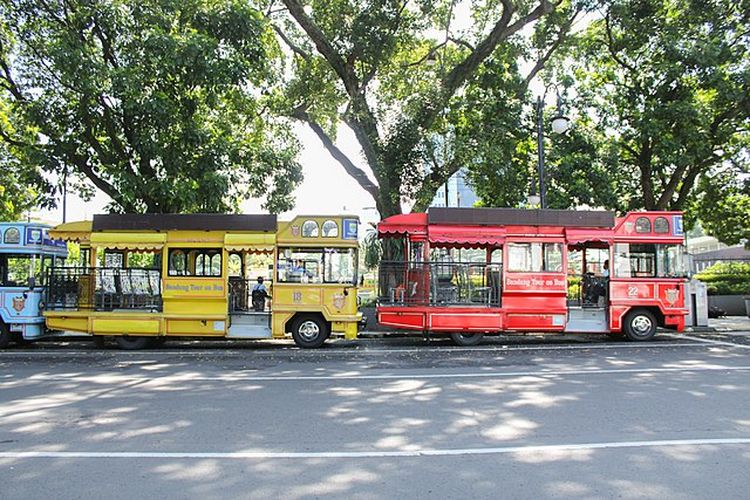 Sehari Jalan-Jalan di Braga: dari Ngopi hingga Wisata Sejarah, 1. Pagi: Menyusuri Jejak Sejarah di Museum Konferensi Asia Afrika, 2. Isi Energi Siang Hari di Warung Ngonah, 3. Keliling Bandung Naik Bandros, 4. Rehat Sambil Ngopi di Kopi Toko Djawa