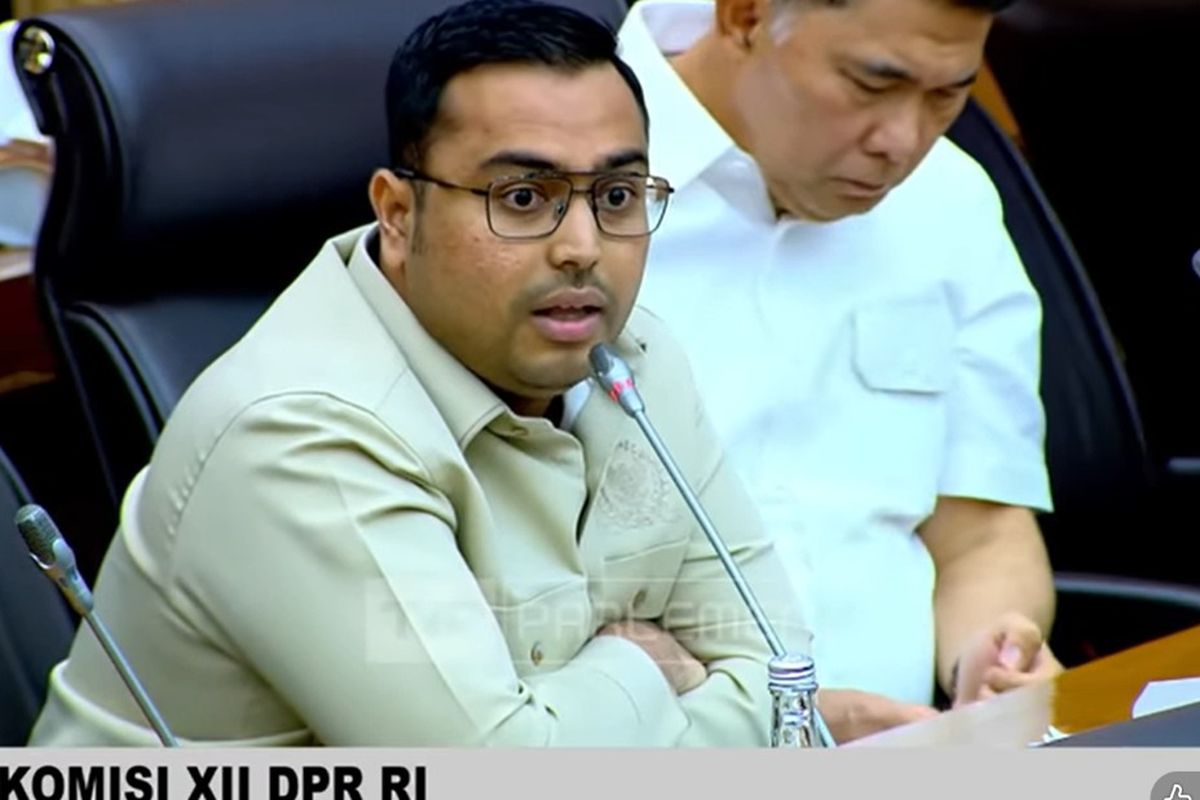 Rilke Jeffri Huwae, Komisi XII, Dirjen Gakkum ESDM, Muhammad Rohid, muhammad rohid, muhammad rohid dpr, muhammad rohid gerindra, profil muhammad rohid, Profil Muhammad Rohid, Anggota DPR Gen Z yang Berani Semprot Dirjen Gakkum ESDM soal Tambang Ilegal