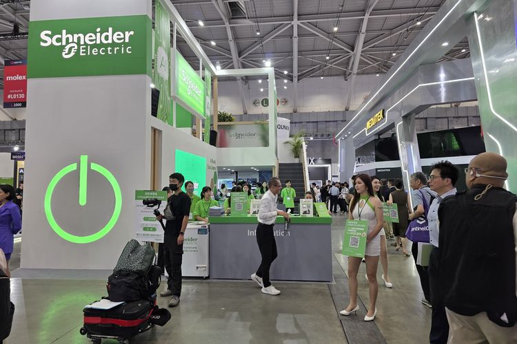 Computex, Asus, Suasana Hari Pertama Computex 2025: Inovasi dan Sneaker di Mana-mana