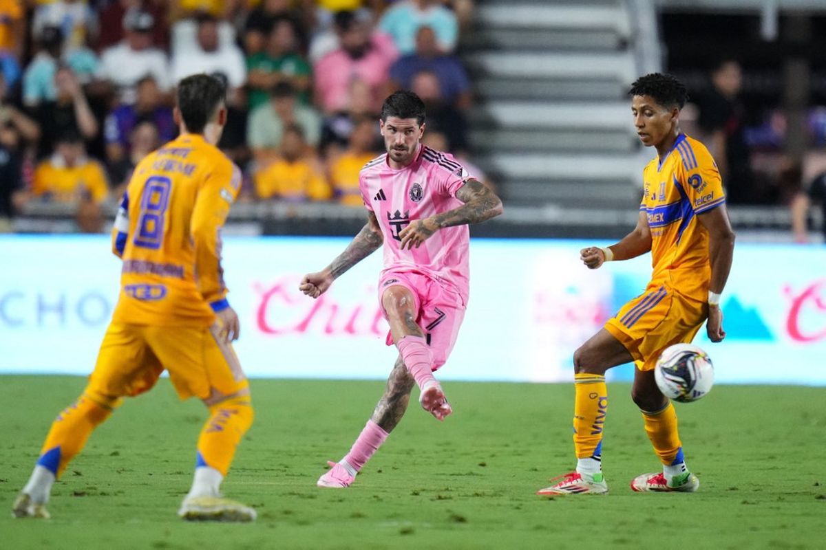 Luis Suarez, Lionel Messi, Javier Mascherano, Inter Miami, Tigres UANL, Liga Meksiko, Leagues Cup 2025, Hasil Inter Miami Vs Tigres 2-1: Messi Absen, Suarez Borong Dua Gol