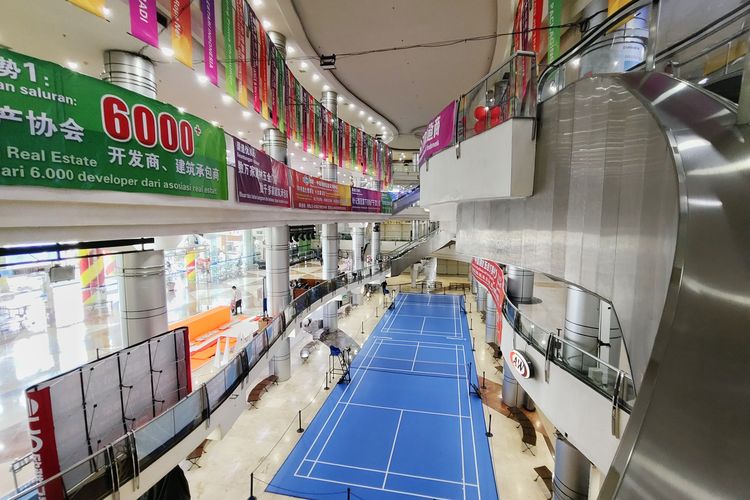 WTC Mangga Dua, wtc mangga dua jakarta utara, wtc mangga dua square, lapangan badminton wtc mangga dua, Kisah WTC Mangga Dua, Pedagang: Lorong-Lorong Sepi, Kayak Kuburan