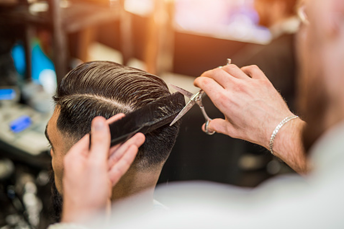 gaya rambut pria, two block, french crop, haircut pria, garis rambut mundur, Rambut Pria Mulai Tipis dan Botak, Ini 2 Pilihan Model yang Pas