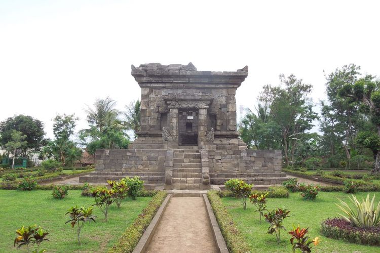 kerajaan, candi, Jawa Timur, wisata, 8 Wisata Candi di Jawa Timur, Lokasi, Sejarah, dan Peninggalan Kerajaannya