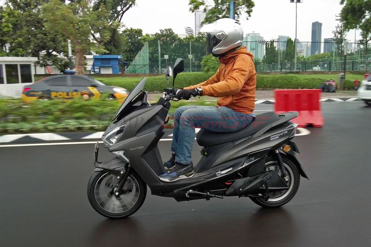 motor listrik, suspensi, Rivki Gunawan, Motor listrik, Suspensi, modifikasi sokbreker, Kenyamanan Suspensi Motor Listrik: Solusi dari GG Suspension