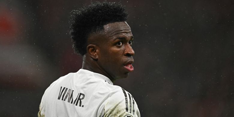 Karim Benzema, Vinicius Junior, Real Madrid, Liga Spanyol, LaLiga, Karim Benzema Beri Saran Penting untuk Vinicius Junior di Real Madrid