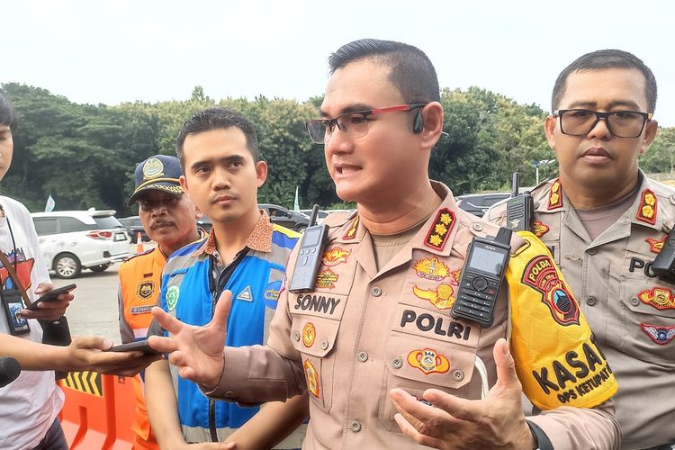 Wakapolda, Brigjen Pol Hengki Haryadi, Wakapolda Riau, Kapolri Mutasi 7 Wakapolda, Ini Profil dan Rekam Jejak Para Perwira Tinggi, 1. Brigjen Pol Hengki Haryadi, 2. Brigjen Pol Sulastiana, 3. Brigjen Pol Rony Samtana Tarigan, 4. Brigjen Pol Sonny Irawan, 5. Brigjen Pol Adrianto Jossy Kusumo, 6. Brigjen Pol Yosi Muhamartha, 7. Kombes Pol Murry Mirranda