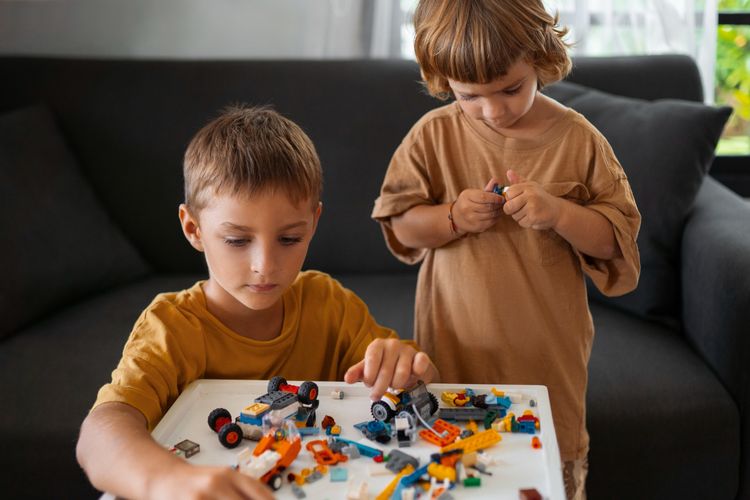 psikolog anak, tips parenting anak, bagaimana cara adil pada setiap anak, special time one on one, membangun keadilan pada anak, cara orangtua bersikap adil pada anak, Ingin Jadi Orangtua yang Bersikap Adil pada Anak? Psikolog Ungkap Caranya