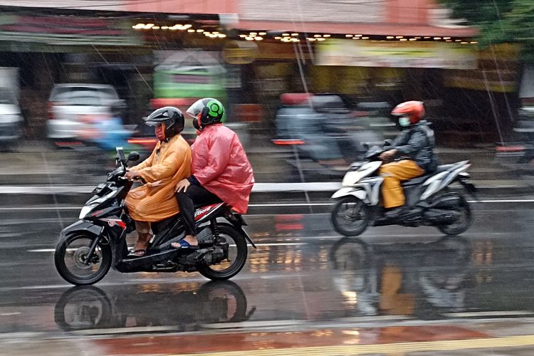 aquaplaning, motor, Ini yang Terjadi jika Motor Alami Aquaplaning