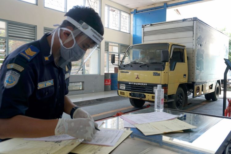 uji KIR, Fuso, kendaraan niaga, fuso, Dedi Mulyadi, uji kir, Mitsubishi fuso, Gubernur Jabar, Dedi Mulyadi Minta Uji KIR di Bengkel Resmi, Ini Kata Mitsubishi Fuso