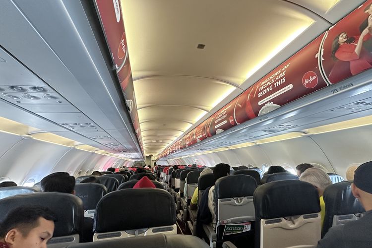 AirAsia, pesawat AirAsia, fuel surcharge, Indonesia AirAsia, refund, AirAsia Minta Maaf Banyak Penerbangan Batal, Beri Opsi Refund 100 Persen