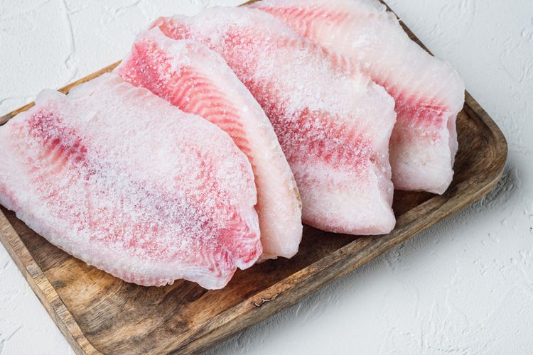 ikan beku, cara mencairkan ikan beku, mencairkan ikan beku, 3 Cara yang Salah Mencairkan Ikan Beku, Jangan Lakukan
