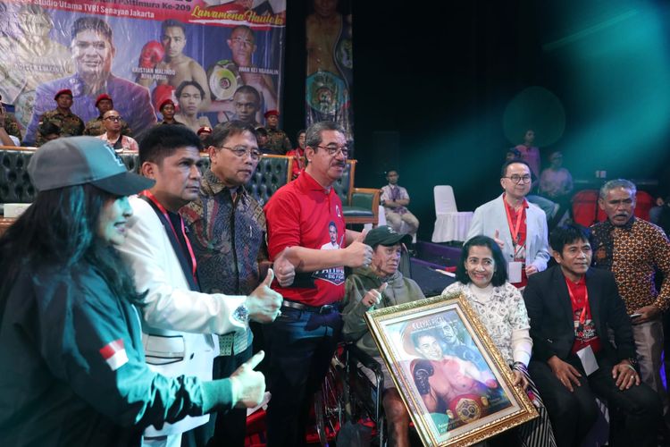 tinju, Perbati, Kemenangan KO Sunan dan Lelang Foto Ellyas Pical Warnai Pattimura International Big Fight 2026