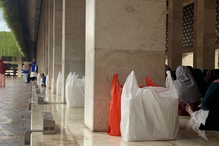 buka puasa bersama, masjid istiqlal jakarta hari ini, buka puasa bersma di masjid istiqlal, BERITA FOTO: Buka Puasa Bersama di Masjid Istiqlal Jakarta