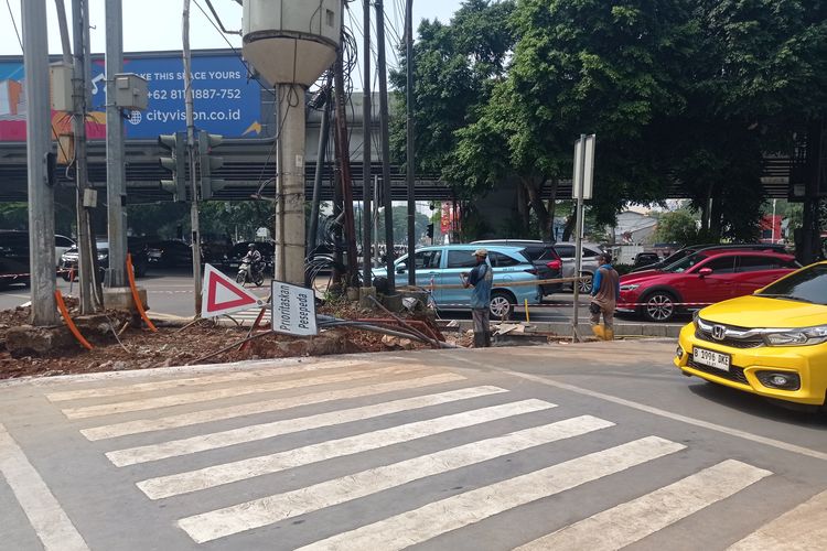 Jalan Fatmawati, pengalihan arus lalu lintas, Dishub DKI Jakarta, rekayasa lalu lintas, proyek drainase, Waspada Macet, Rekayasa Lalu Lintas Berlaku di Jalan Fatmawati