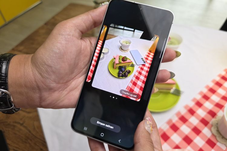 Android, Smartphone, Samsung, samsung S25 FE, Samsung Galaxy S25 FE, spesifikasi samsung s25 fe, hp terjangkau samsung, Memegang Samsung S25 FE Sebelum Rilis, HP Flagship Terjangkau dengan Fitur Kelas Atas, Lebih tangguh dan tahan banting, Fitur kelas flagship, Spesifikasi Samsung Galaxy S25 FE, Harga Samsung Galaxy S25 FE di Indonesia