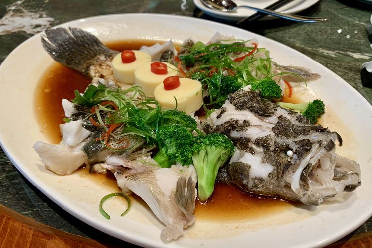 cara masak ikan agar tidak amis, cara masak chinese food, cara masak ikan tongkol agar tidak amis, cara masak ikan kukus agar tidak amis, cara masak ikan kukus chinese food, Agar Tidak Amis, Begini Cara Masak Ikan Kukus Ala Chef Chinese Food