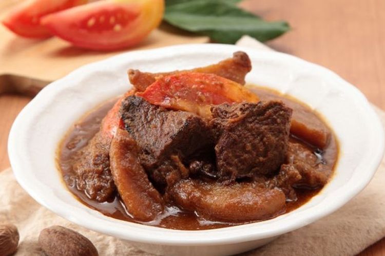 daging sapi, daging, 7 Ide Masakan Daging Sapi dengan Bumbu Praktis untuk Menu Sehari-hari, 1. Tumis Sapi Lada Hitam (Beef Black Pepper), 2. Semur Daging Sapi Cincang/Iris, 3. Sapi Goreng Mentega, 4. Teriyaki Daging Sapi ala Rumahan, 5. Oseng Daging Sapi Mercon Sederhana, 6. Sop Daging Sapi Bening dan Segar, 7. Dendeng Ragi Daging Sapi Praktis