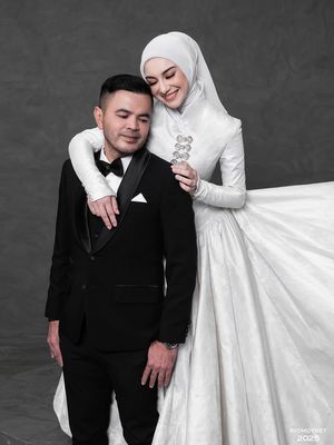 Irish Bella, baju adat Aceh, Haldy Sabri, Baju adat Aceh, baju adat aceh, haldy sabri, foto keluarga Irish Bella, Keluarga Irish Bella - Haldy Sabri Tampil Serasi Pakai Baju Adat Aceh Saat Foto Keluarga