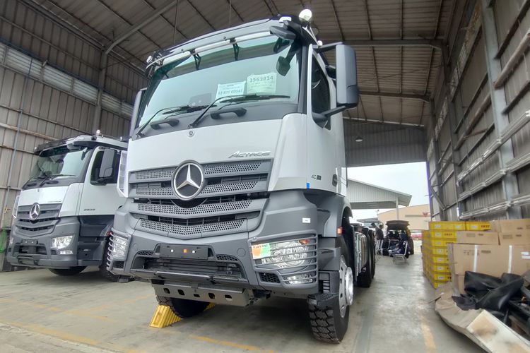 penjualan truk, industri kendaraan niaga, Truk Impor China Ancam Industri Kendaraan Niaga Indonesia 2025