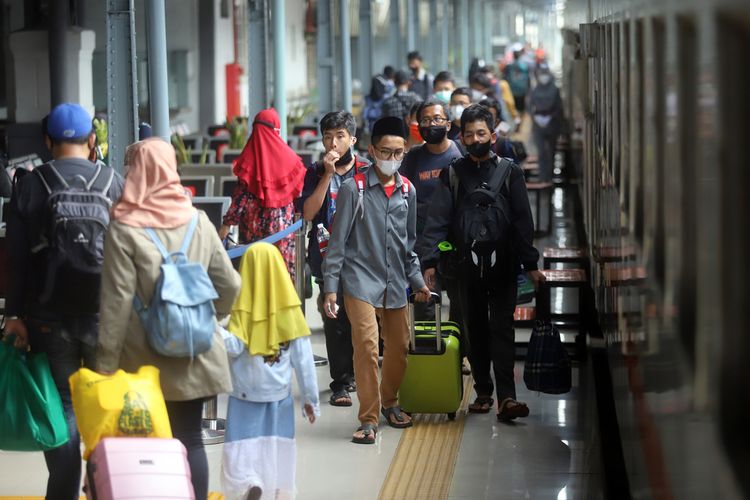 Mudik Gratis, Mudik Gratis 2026, Mudik Gratis BUMN 2026, mudik gratis Lebaran 2026, 7 Mudik Gratis 2026 Ini Masih Bisa Dipesan, Sudah Punya Tiket?, 1. Mudik Gratis BTN 2026, 2. Mudik Gratis Kimia Farma 2026, 3. Mudik Gratis Pos Indonesia 2026, 4. Mudik Bareng Indomaret 2026, 5. Serunya Mudik Alfamidi 2026 , 6. Mudik Gratis PLN 2026, 8. Mudik Gratis Ditjen Hubdat 2026