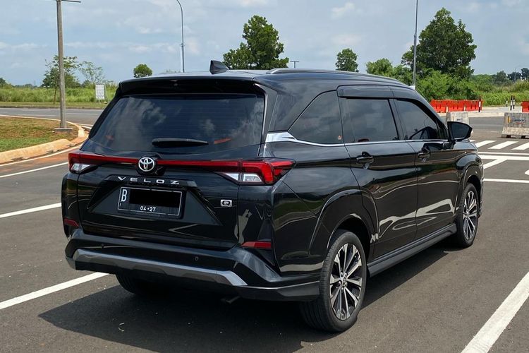 LMPV, kelebihan, kekurangan, toyota veloz, Curhat Pemilik Toyota Veloz: Kelebihan dan Kekurangan di Dirasakan, Kabin dan Efisiensi , Fitur Keselamatan dan Kenyamanan, Kekurangan , Ringkasan Pengalaman