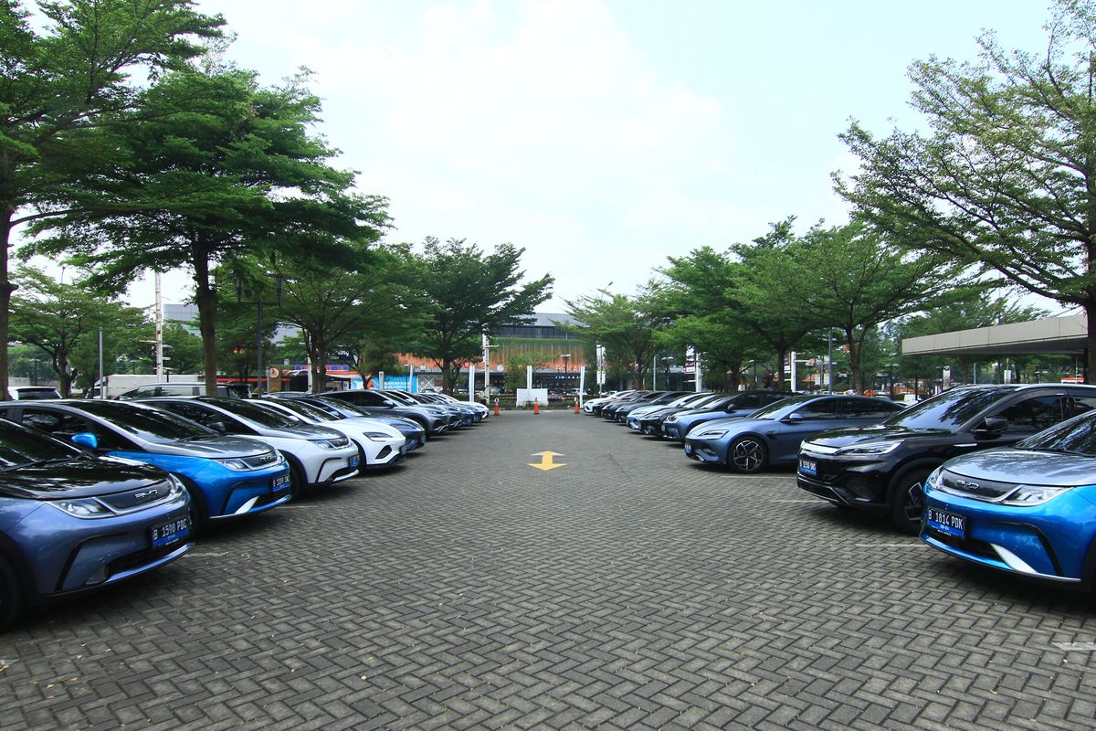 Mobil, KOLEKSI, Mobil Listrik Antar-Pulau: Penyeberangan Pendek Aman, Jauh Kendala