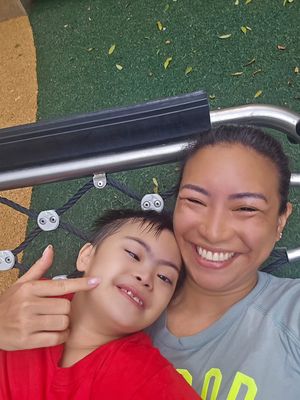 Rahayu Saraswati, Rahayu Saraswati mundur dari DPR, rahayu saraswati dan anak, 9 Potret Kebersamaan Rahayu Saraswati dengan 3 Buah Hati, Hangat dan Penuh Cerita, 1. Mirror selfie usai dari gereja, 2. Wira tampil percaya diri di panggung, 3. Perayaan ulang tahun Janissa, 4. Wira jalani sunat, 5. Doa untuk sang pejuang kecil, 6. Kebanggaan untuk Narendra, 7. Peluk hangat dengan bungsu, 8. Liburan ke Disneyland, 9. Anak ikut rapat