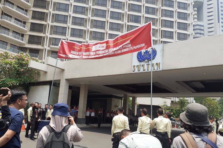 Hotel Sultan, hotel sultan, hotel sultan diambil alih negara, sengketa hotel sultan, hotel sultan gbk, Akhir Sengketa Hotel Sultan, Pengelola Dihukum Bayar Royalti 45,3 Juta Dollar AS, Pengelola Hotel Sultan Harus Bayar Royalti Rp 45,3 Juta Dollar AS, Hakim Tegaskan Lahan Hotel Sultan Sah Milik Negara, Sengketa Panjang Sejak Pengambilalihan 2023, Dampak Putusan: Royalti Besar dan Perintah Pengosongan