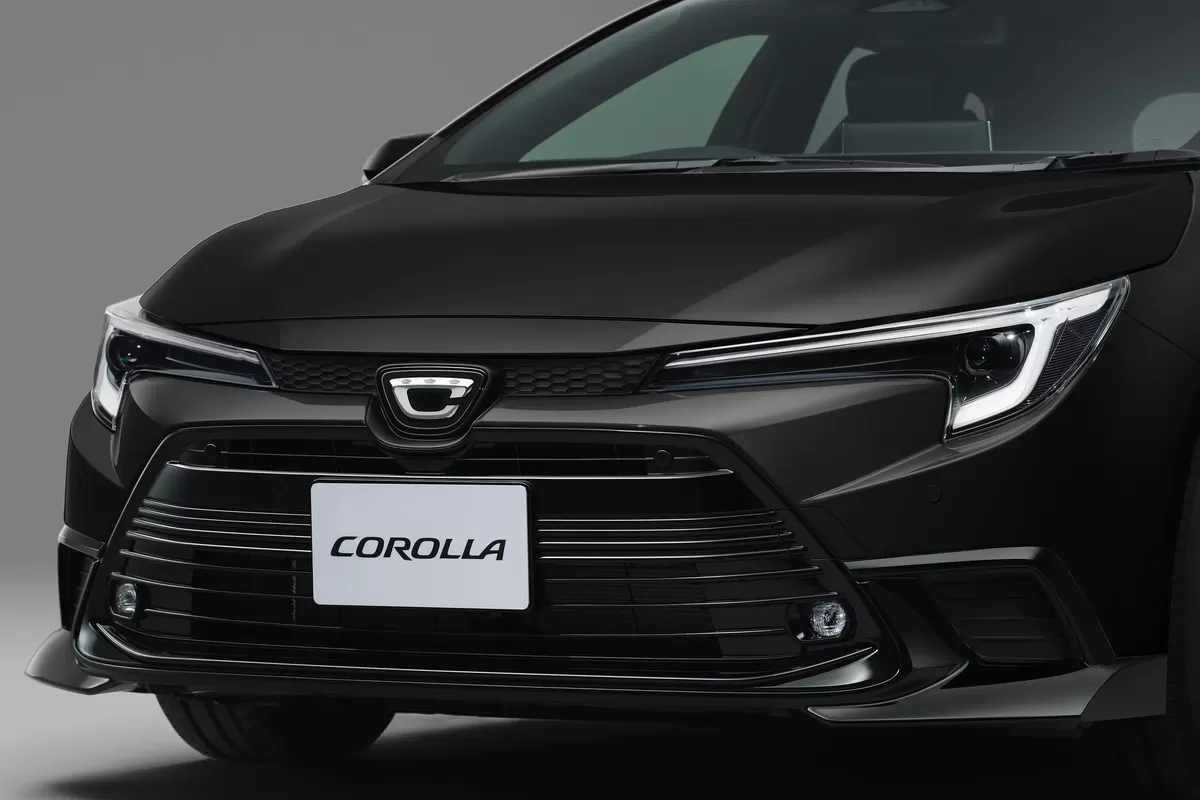 Toyota, sedan, Toyota Corolla Edisi 60 Tahun, Ada Versi Sedan dan Touring
