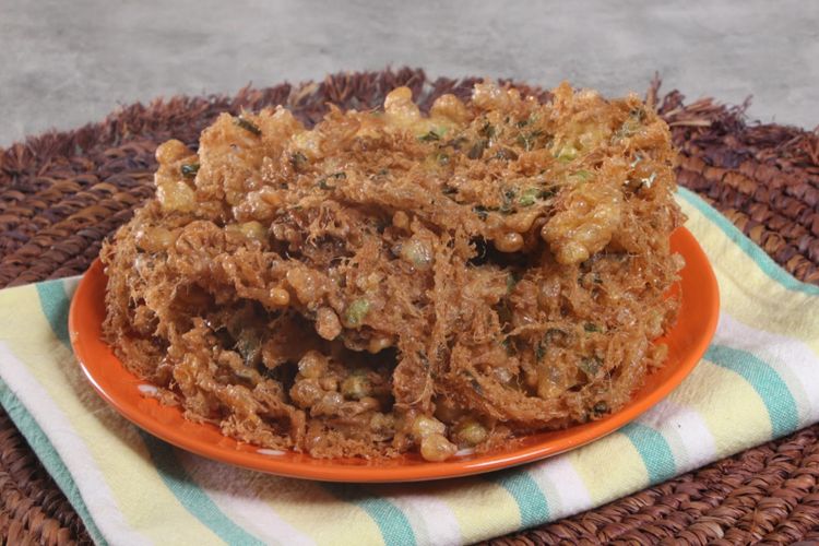 cara membuat telur dadar padang, cara membuat telur dadar, cara membuat telur dadar tebal tepung, telur dadar tanpa tepung, Tips Bikin Telur Dadar Tebal Tak Perlu Tambah Tepung, Pakai Bahan Ini