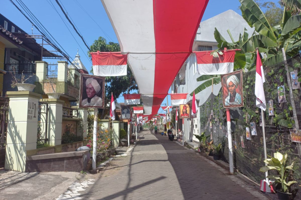 bendera Merah Putih, 17 Agustus, Bendera Merah Putih, aturan pasang bendera Merah Putih, Aturan pasang bendera Merah Putih, Hari Kemerdekaan, Larangan pada bendera Merah Putih, bendera merah putih, cara memasang bendera merah putih, aturan pasang bendera merah putih, hari kemerdekaan, larangan pada bendera merah putih, Aturan Pasang Bendera Merah Putih yang Benar Sesuai dengan Aturan