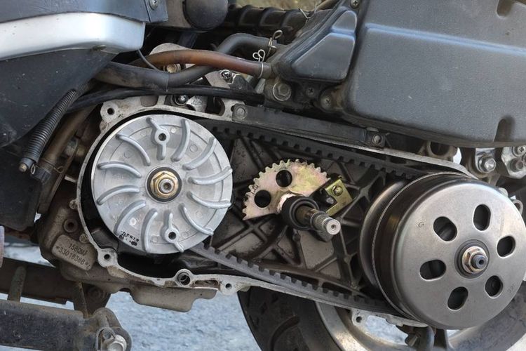 motor, gaya berkendara, Motor Tahun Muda Kerap Bermasalah, Gaya Berkendara Bisa Jadi Biang