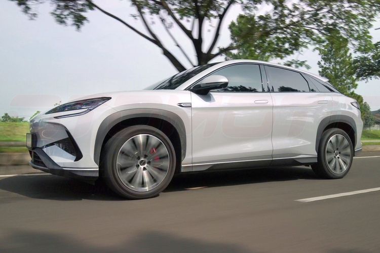 interior, Eksterior, test drive, mobil listrik, biaya perawatan, kenyamanan berkendara, biaya kepemilikan, pajak tahunan, fitur unggulan, Sealion 7, Review Lengkap Mobil Listrik BYD Sealion 7, Desain Eksterior, Desain Interior, Kenyamanan Berkendara, Performa dan Efisiensi Daya, Pajak Tahunan, Biaya Perawatan, Biaya Kepemilikan, Kesimpulan