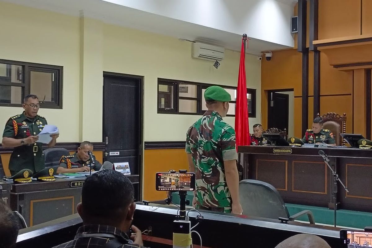 Kupang, Prada Lucky Chepril, prada lucky, prada lucky tewas dianiaya, prada lucky tewas dianiaya senior, prada lucky tewas, Prada Lucky Chepril Saprutra Namo, Terungkap di Sidang, Prada Lucky Dicambuk dan Ditendang di Ruang Intel hingga Meninggal, Tindakan Kekerasan dan Pelanggaran Disiplin Militer, Kronologi Penganiayaan Prada Lucky, Kondisi Jenazah yang Mengenaskan, Tangisan Ibunda Prada Lucky di Persidangan, Harapan Keadilan untuk Prada Lucky