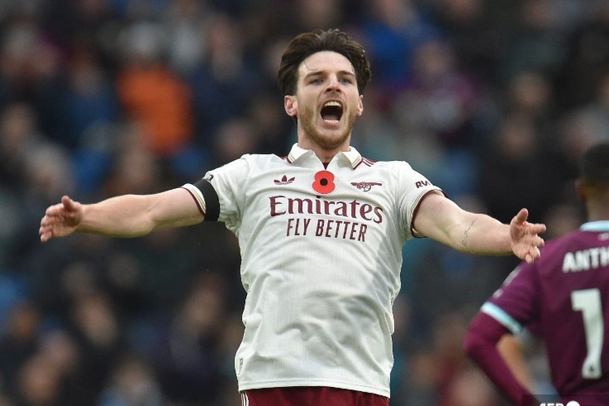 Klasemen Liga Inggris, Manchester City vs Bournemouth, Arsenal vs Burnley, arsenal, manchester city, Klasemen Liga Inggris Terkini: Man City Jaga Tekanan ke Arsenal