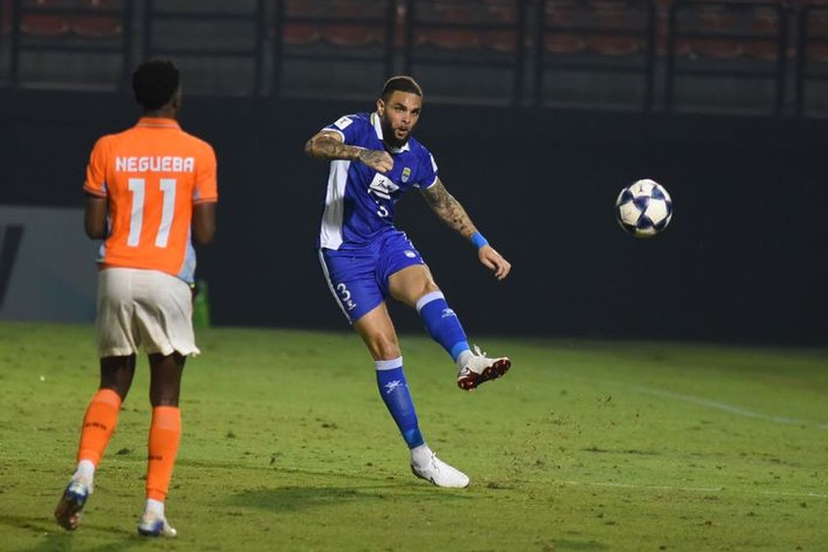 Layvin Kurzawa, Persib Bandung, ACL 2, Sergio Castel, GBLA, Bojan Hodak, Penilaian Bojan Hodak Soal Debut Layvin Kurzawa di Persib