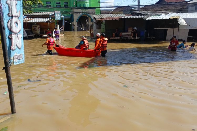 Dedi Mulyadi, Banjir Bandung, Gubernur Jawa Barat, bencana hidrometeorologi, banjir indramayu, bencana alam di jabar, banjir sukabumi, longsor sukabumi, longsor Subang, Dedi Mulyadi Tugaskan Bupati Atasi Banjir di Jabar dari Sumatera: Jangan Nangis dan Drama Bencana