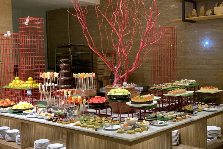 5 Promo Staycation dan Makan di Hotel Jakarta buat Natal dan Tahun Baru, 1. JW Marriott Hotel Jakarta, 2. Hotel GranDhika Iskandarsyah Jakarta, 3. Swiss-Belinn Kemayoran, 4. The Sultan Hotel &amp; Residence Jakarta, 5. DoubleTree by Hilton Hotel Jakarta