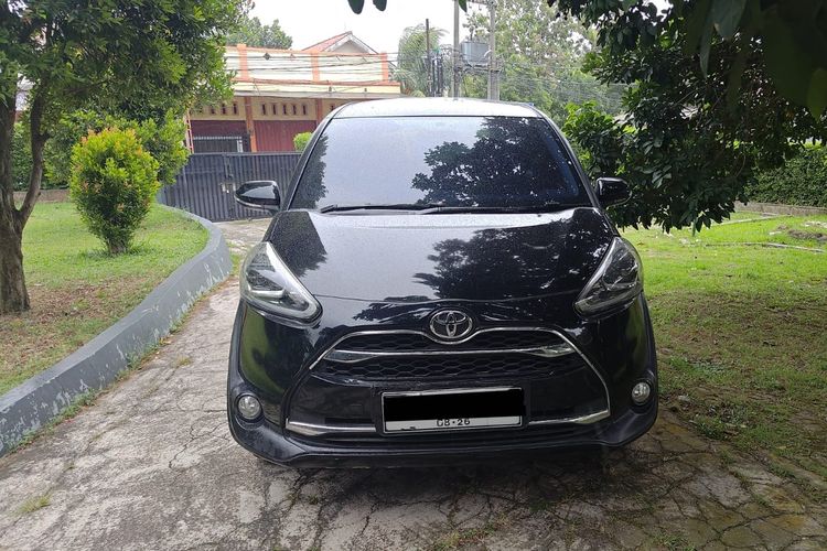toyota sienta, pengalaman pemilik, MPV kompak, kenyamanan dan kekurangan, Curhat Pemilik Toyota Sienta 2017, Empuk Tapi Radius Putar Besar